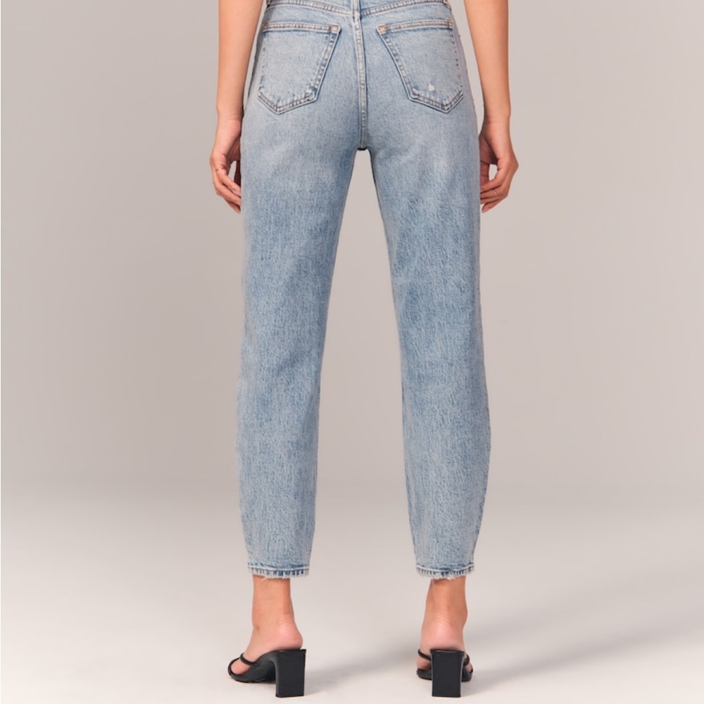 Abercrombie High Rise 80’s Jeans - Picture 2 of 5